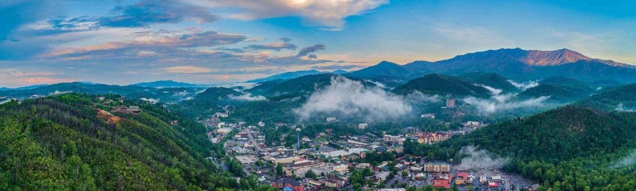 개틀린버그 Smoky Mountains Studio With Balcony 아파트 외부 사진